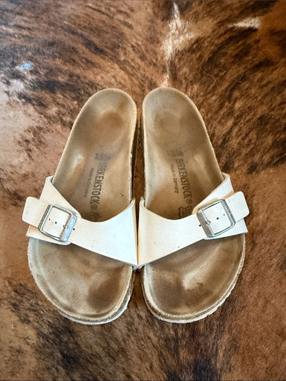 Women’s Birkenstock White Single-Strap Slide Sandals with Buckle